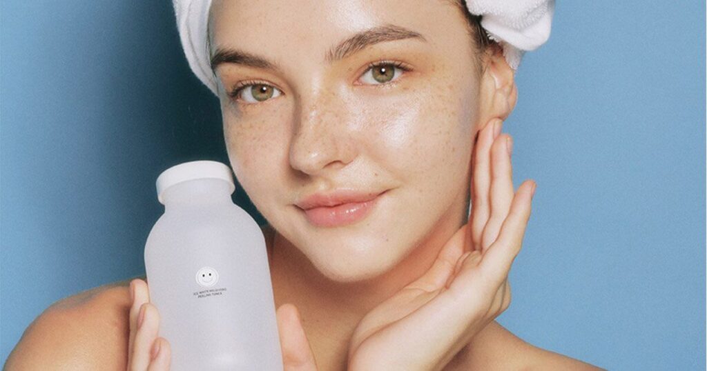 Sử Dụng Toner (Nước Cân Bằng Da)